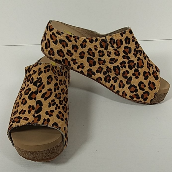 Volatile calf hair sandals 7 0921